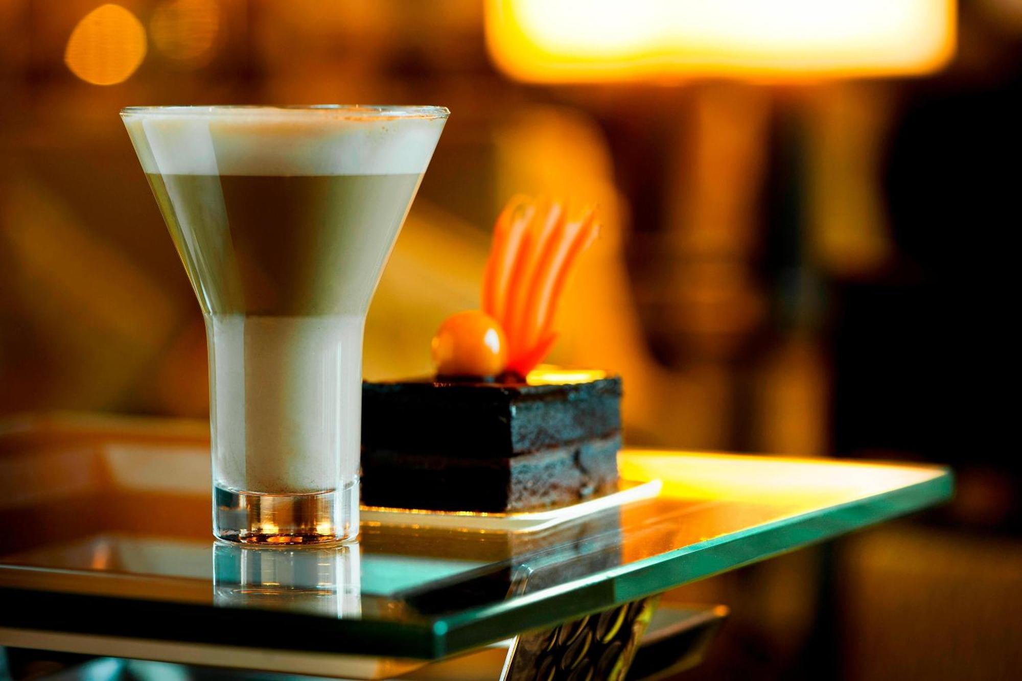 Le Royal Meridien Abu Dhabi Exterior photo Latte