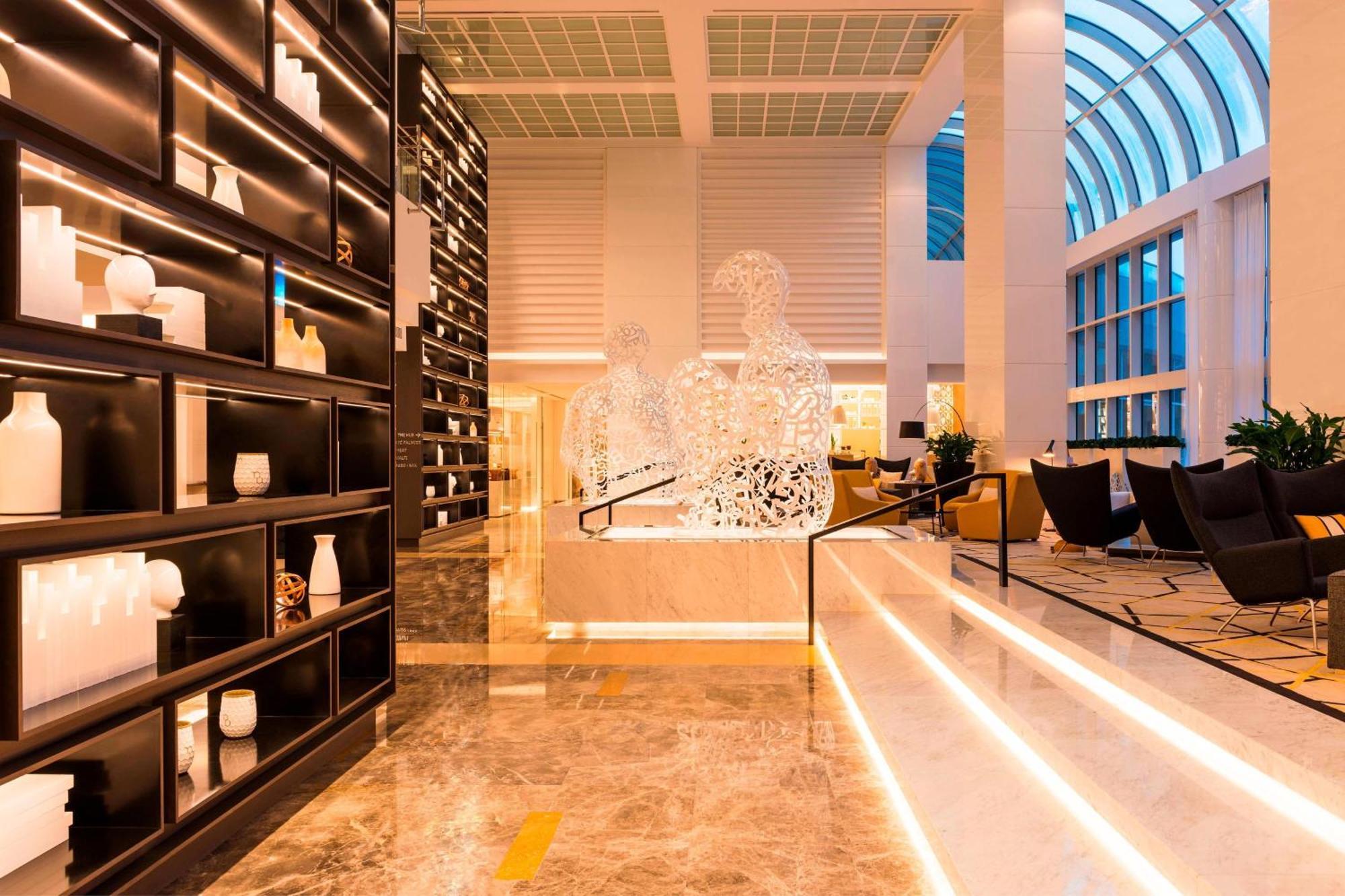 Le Royal Meridien Abu Dhabi Exterior photo Lobby