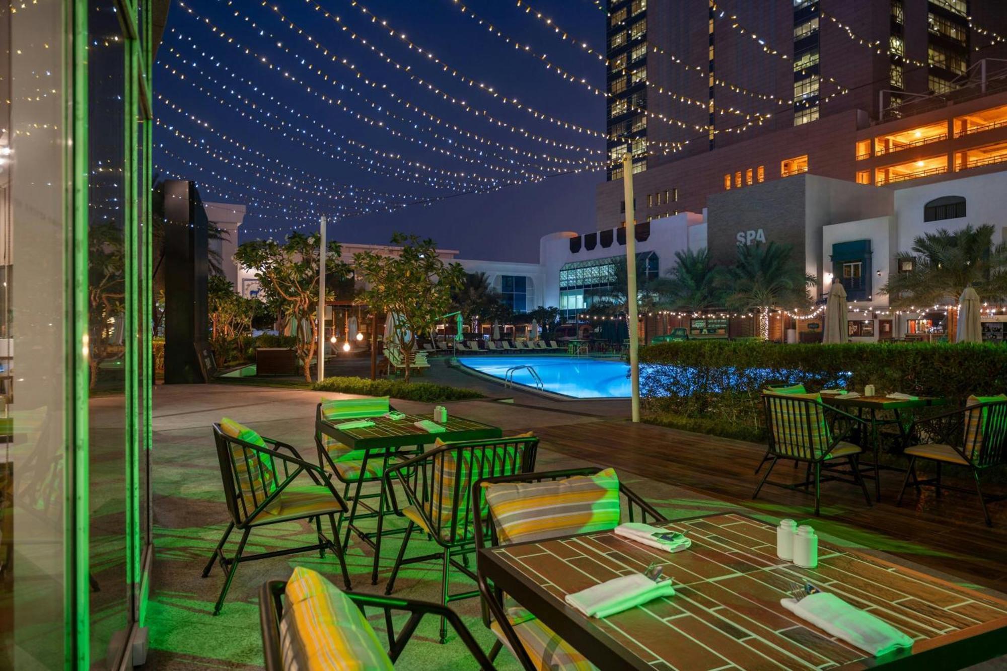 Le Royal Meridien Abu Dhabi Exterior photo The Village