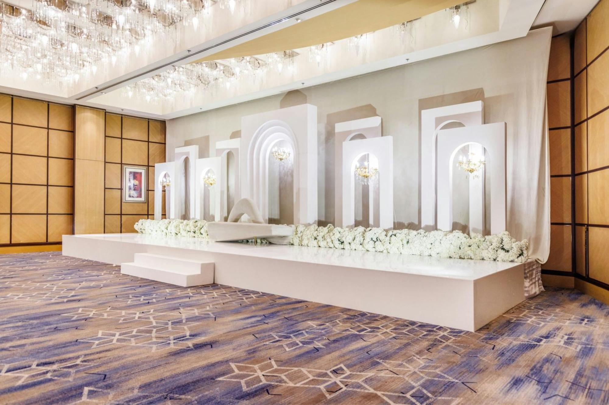 Le Royal Meridien Abu Dhabi Exterior photo